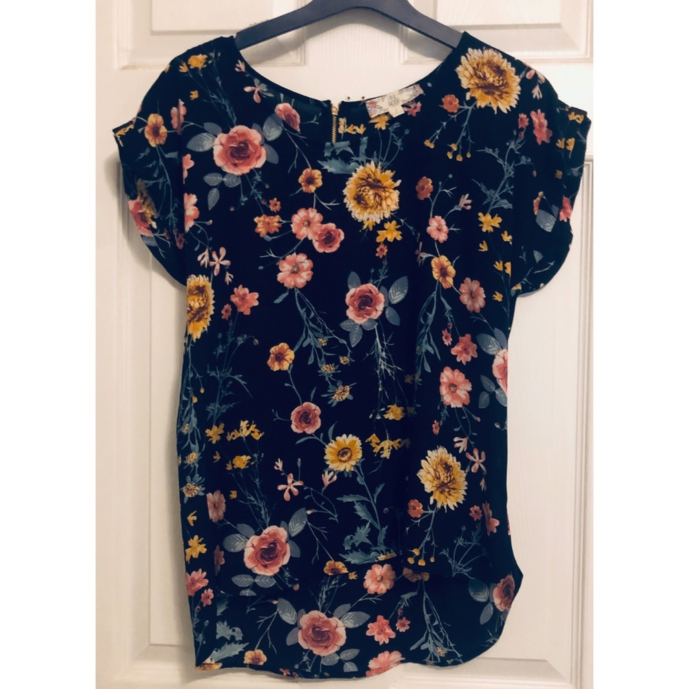 Floral tee